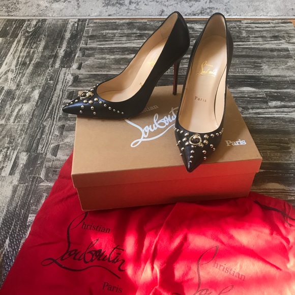 Christian Louboutin Shoes - Christian Louboutin Door Knock Leather Pump US7